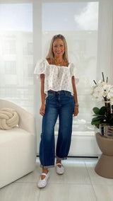 9506 Eyelet tie back blouse