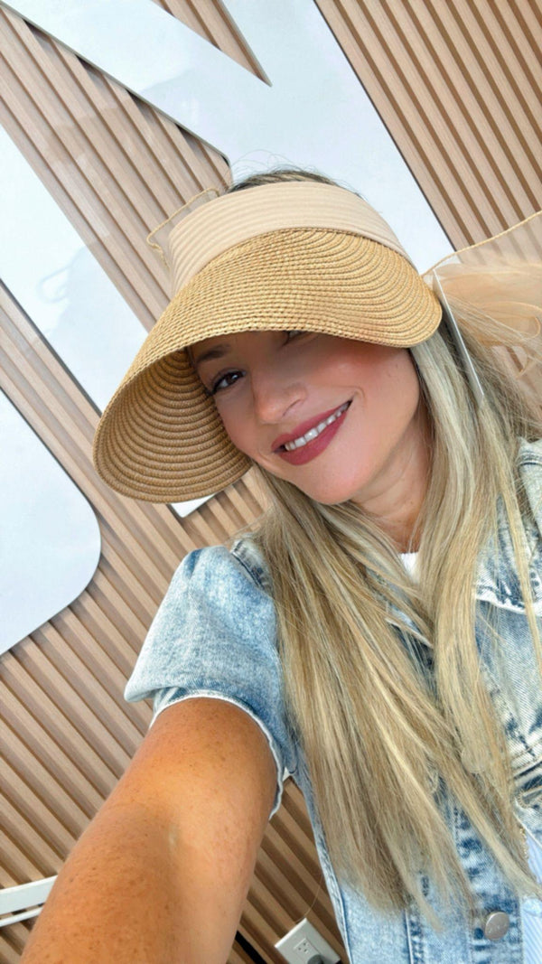 0385 Visor hat with bow
