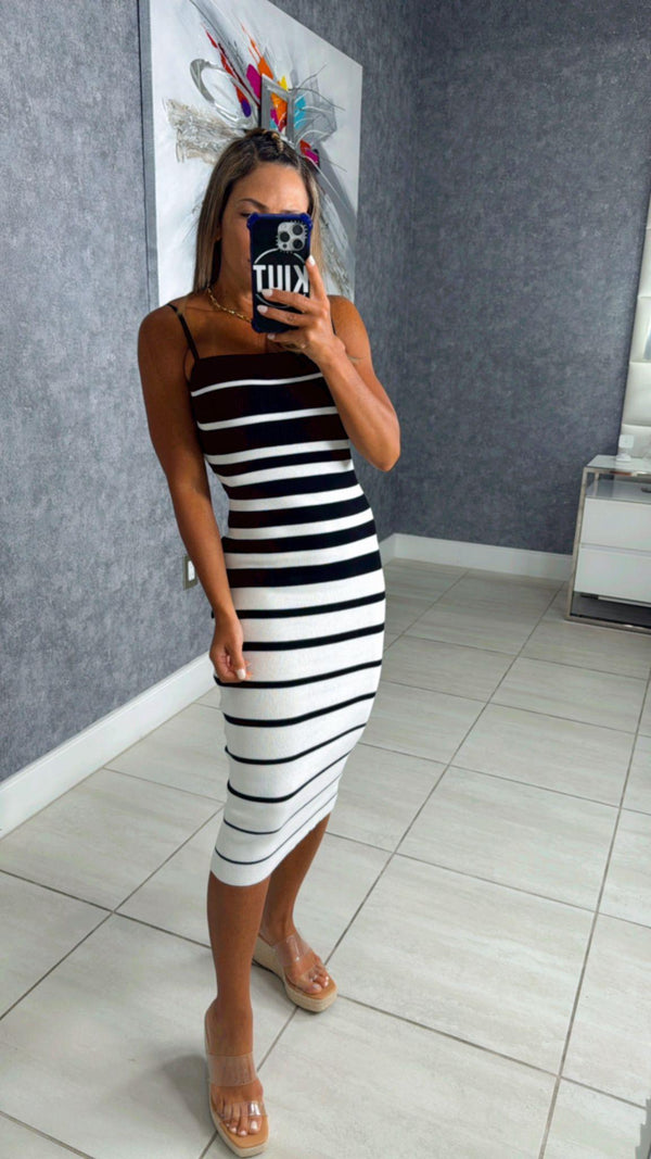 5208 Striped knitted midi dress