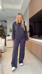 3466 Round neck sweater and pants set