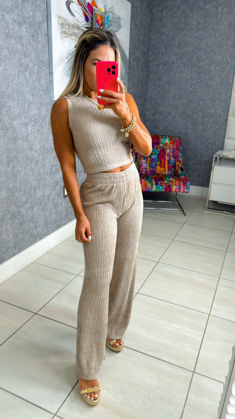 IS1S Crinkle textured top and pant set