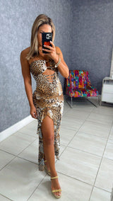 0544 Strapless leopard dress with a front neckline