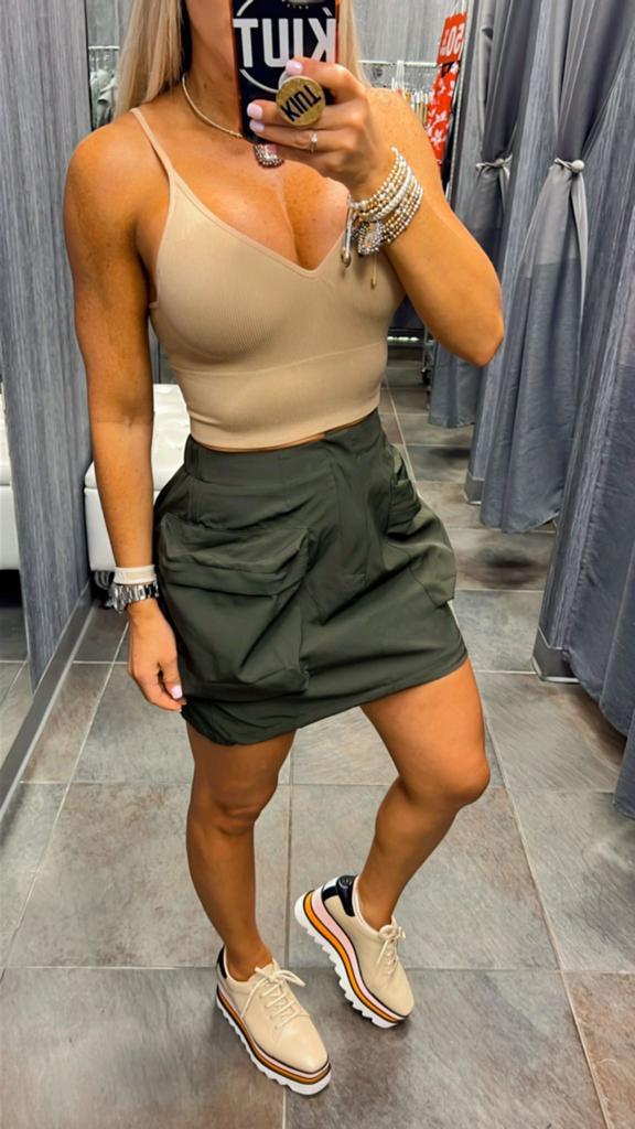 0118 Skirt with cargo pockets