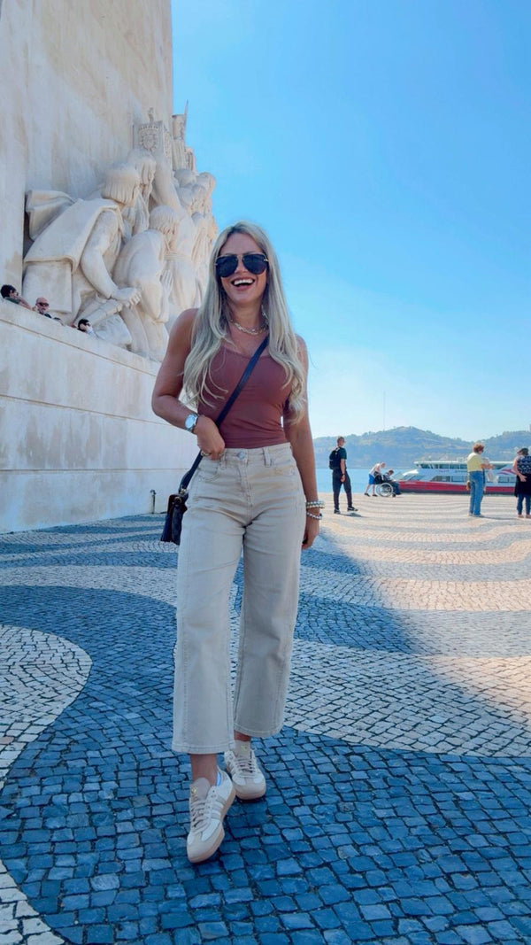 1058 High rise crop wide pants