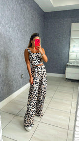 1549 Animal print top and pants set