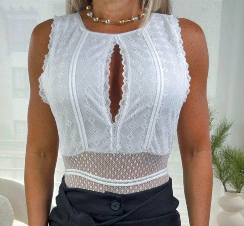 2239 V-neck lace bodysuit