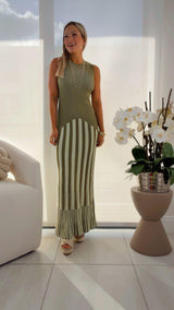 1033 Two tone striped knit dress