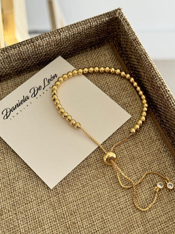 DL02 Essential Adjustable Bracelet