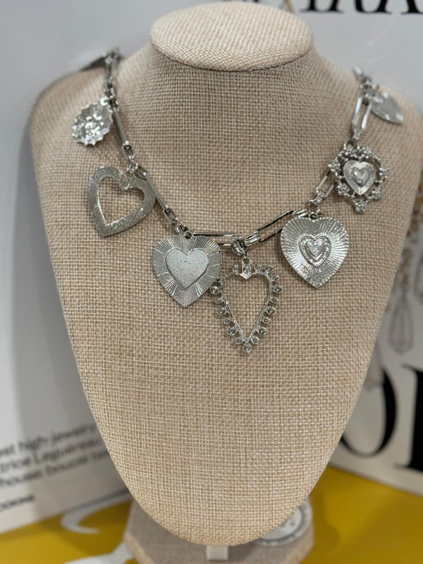 DL01 Silver hearts charms necklace