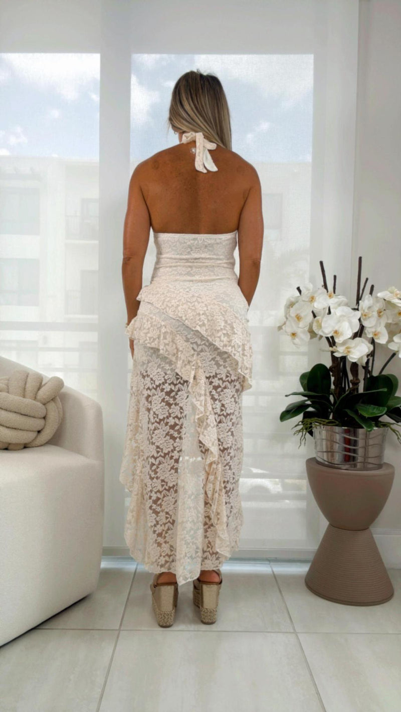 0492 Ruffled lace dress