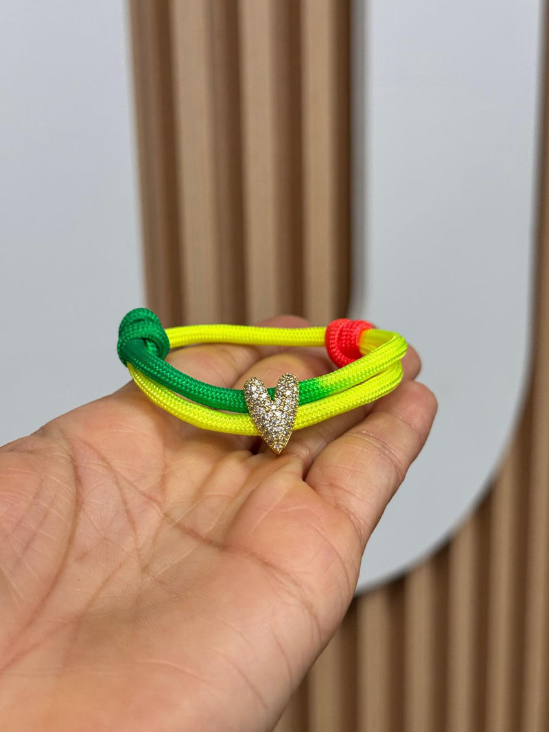 DL54 Adjustable cord bracelet