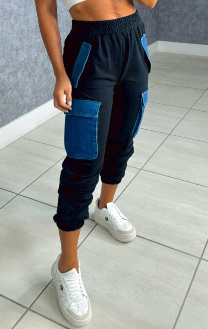 045 Jogger pants with denim detail pockets