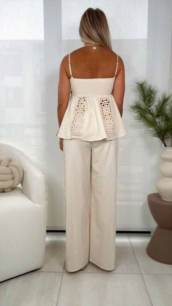 1806 Crochet top and pants set