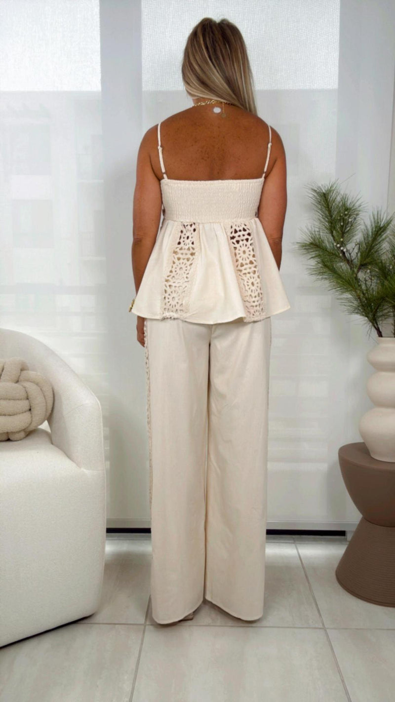 1806 Crochet top and pants set