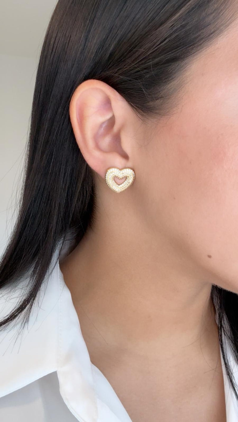 DL03 Heart Pave Stud Earrings