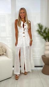 4228 Eyelet senses maxi dress