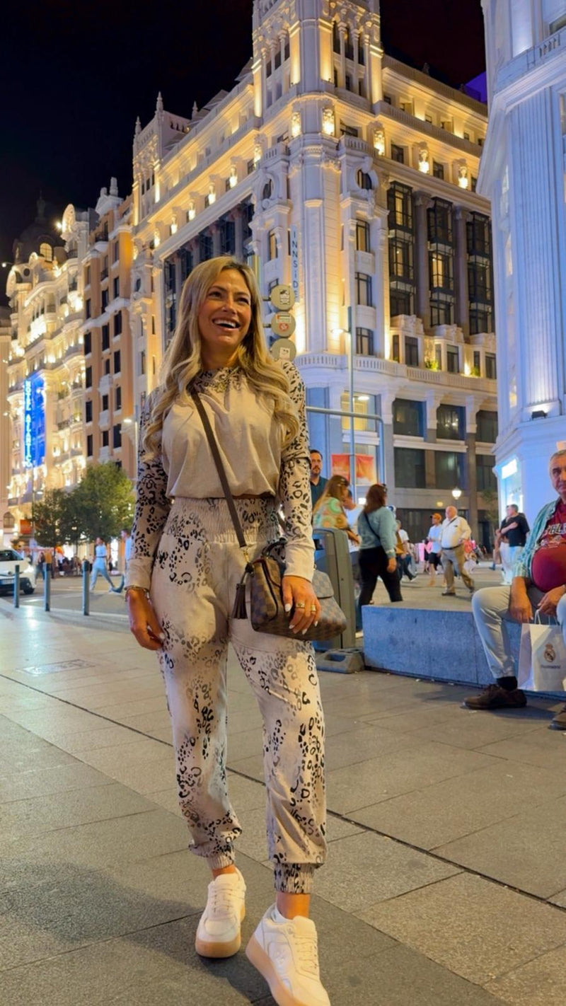 1702 Leopard long sleeve top and jogger set KIUT