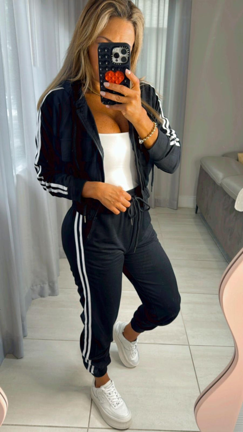 2727 Zipper hoodie and detail pants set