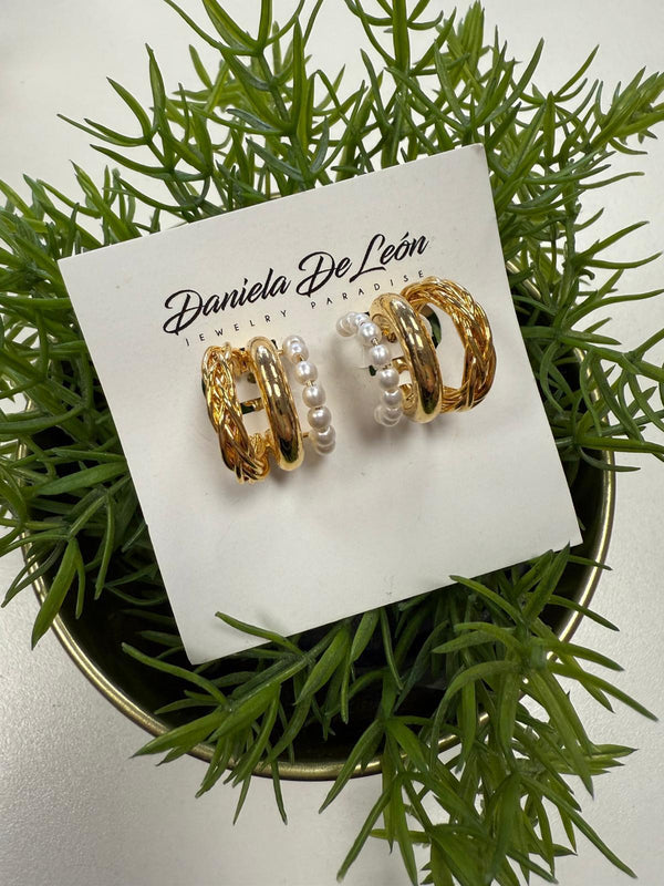 DL03 Earrings with pretty pearl