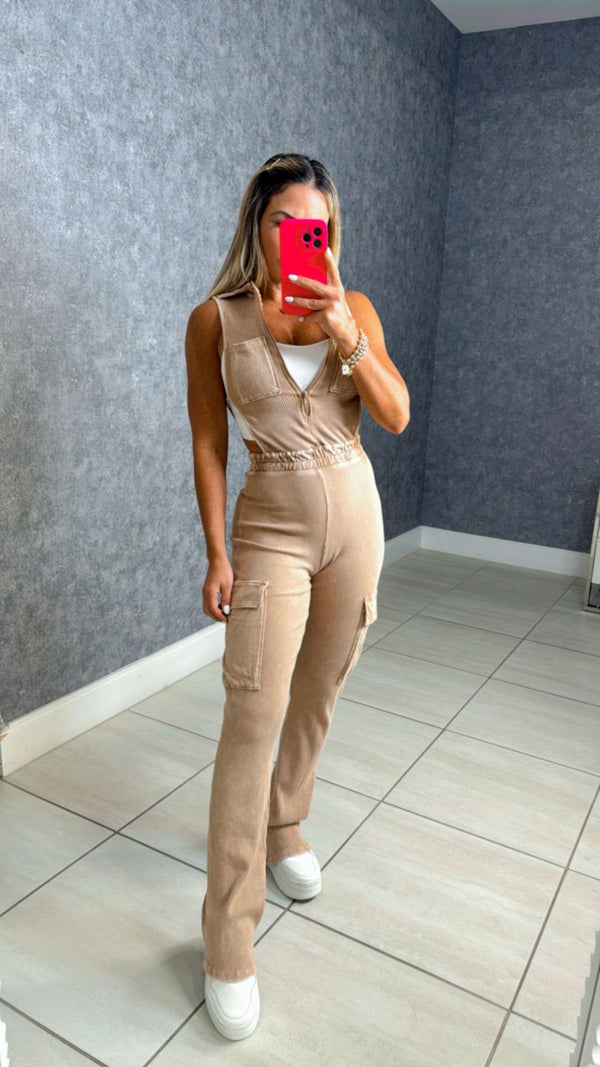 1363 Mineral wash sleeveless cargo jumpsuit