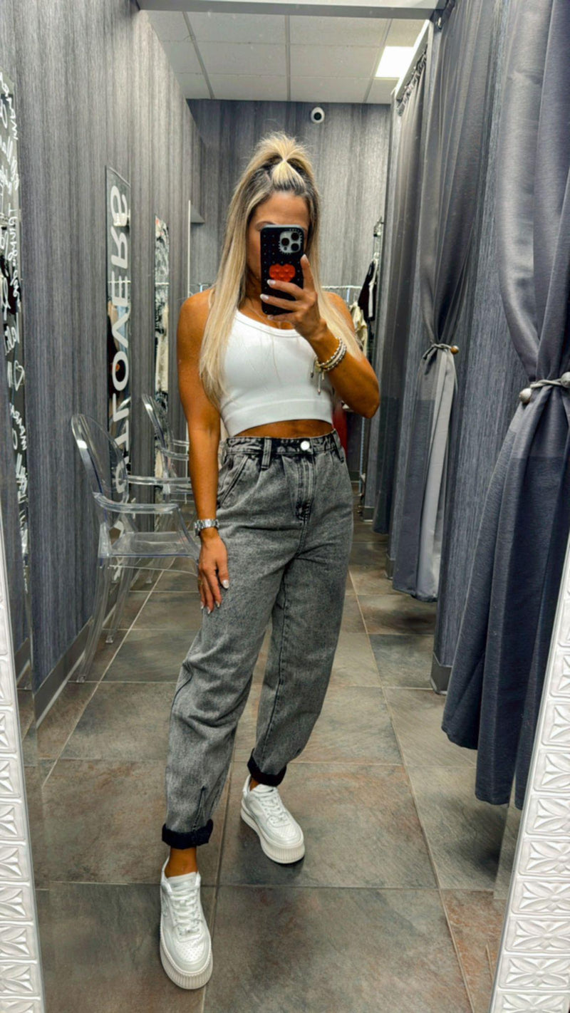 9976 Acid wash pleated mom jeans cuffed