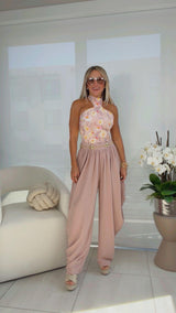 3066 Halter neck floral top