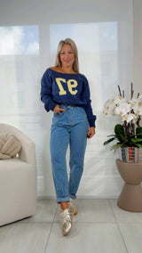 3196 Off-shoulder graphic sweater