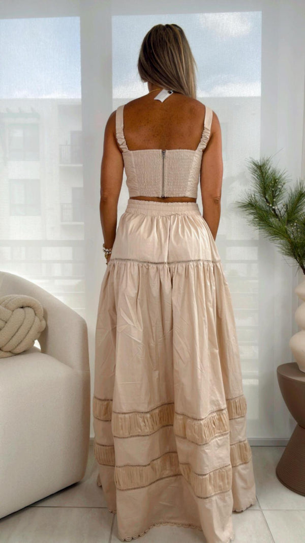 8669 Top and maxi skirt set