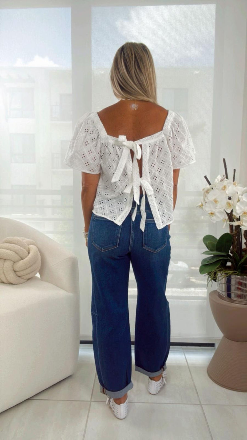 9506 Eyelet tie back blouse