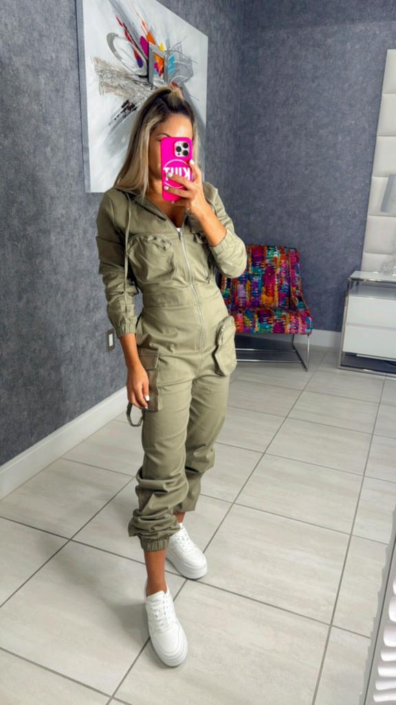9475 Hooded cargo jumpsuit