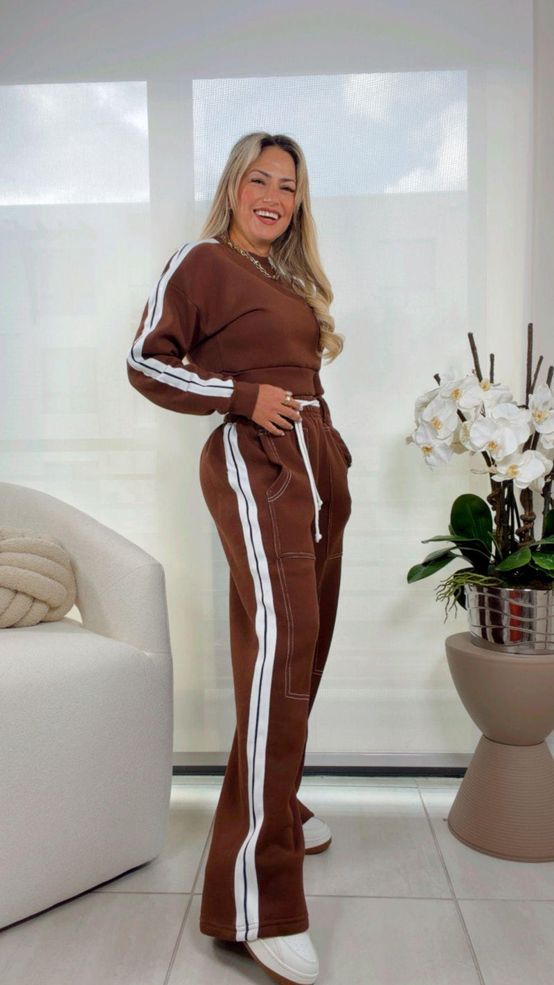 1094 Crop sweater and pants set