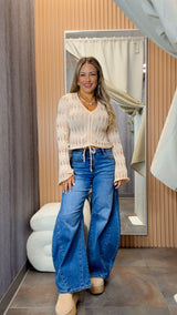 2164 Front gathered v neck top