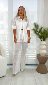 5026 Eyelet blouse and pants set