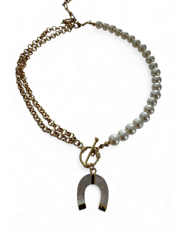 DL142 Herradura necklace