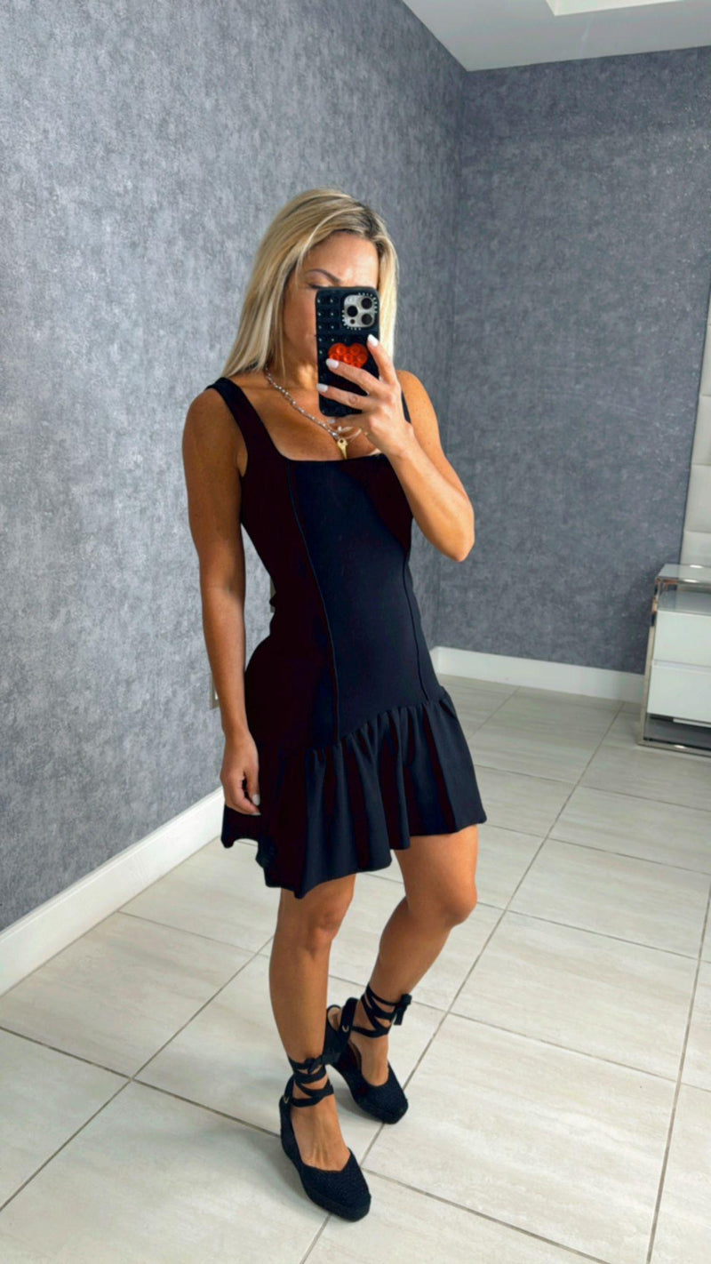 8194 Sleeveless mini dress