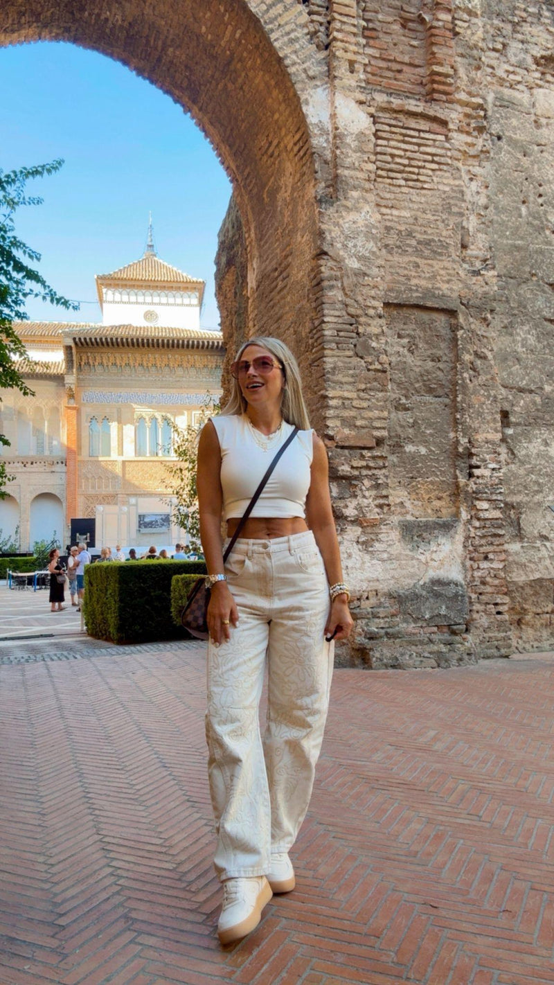 5114 Embroidered detail barrel pants