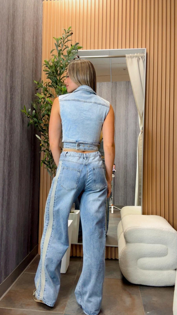 5201 Notched neck denim vest