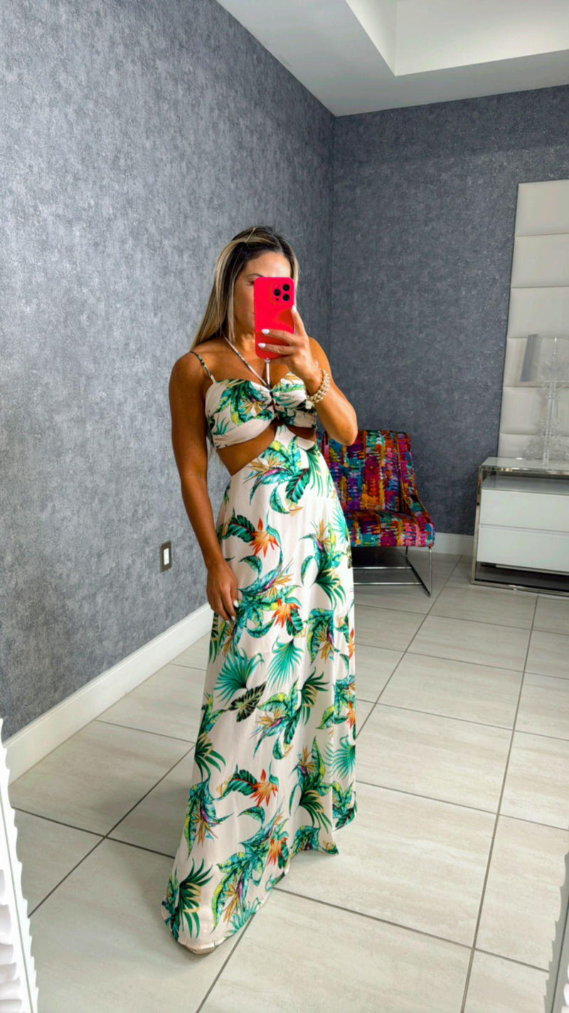 8968 Heart shape cut out sleeveless maxi dress