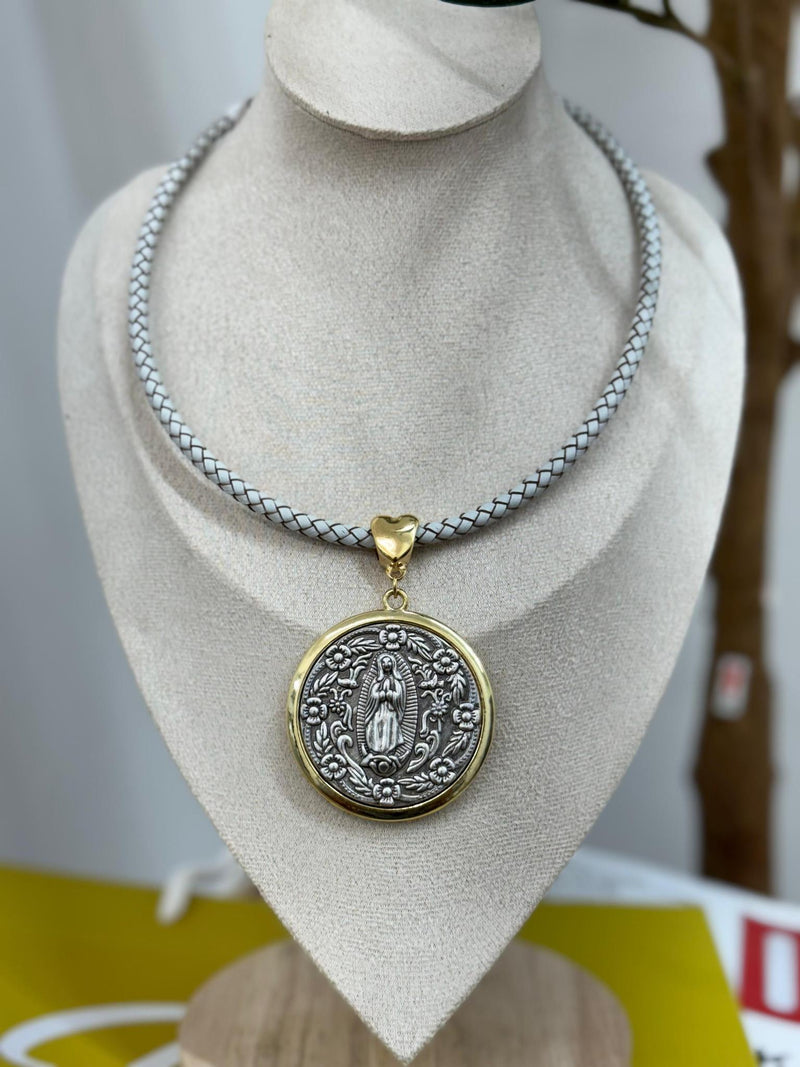 DL60 Cuerina necklace