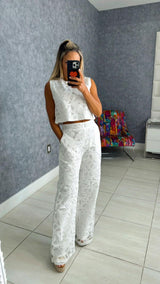 2789 Lace top and pants set