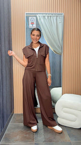 3301 Zip up sleeveless jacket and pants set
