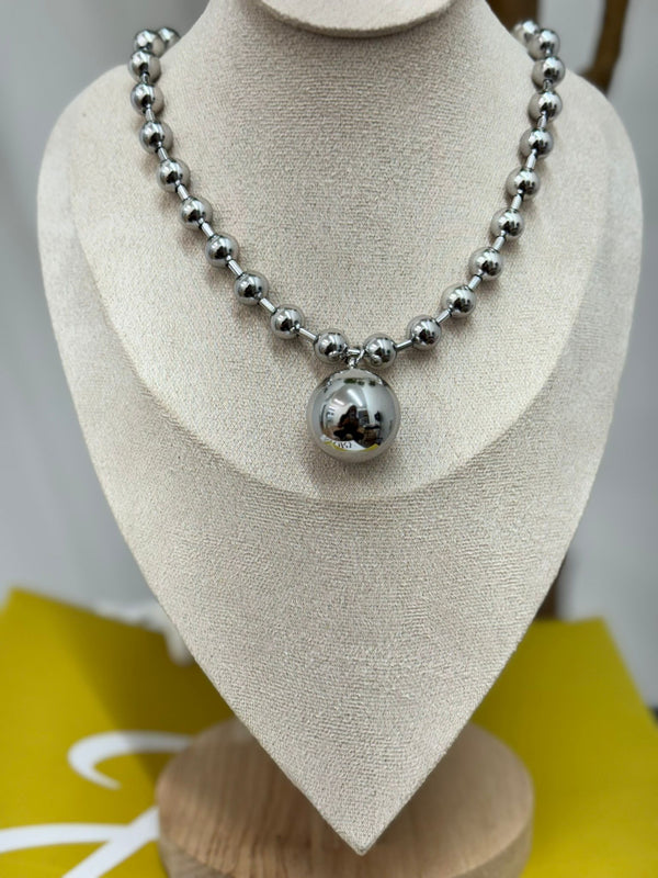 DL01 Maxi chain charm necklace