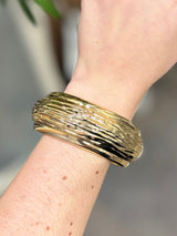 1135 Textured chunky bracelet