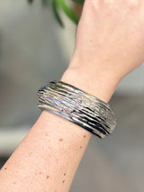 1135 Textured chunky bracelet