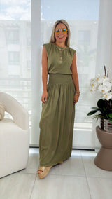6629 Sleeveless top and maxi skirt set