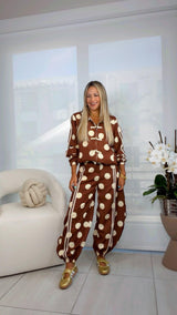 7058 Polka dot jacket and jogger set