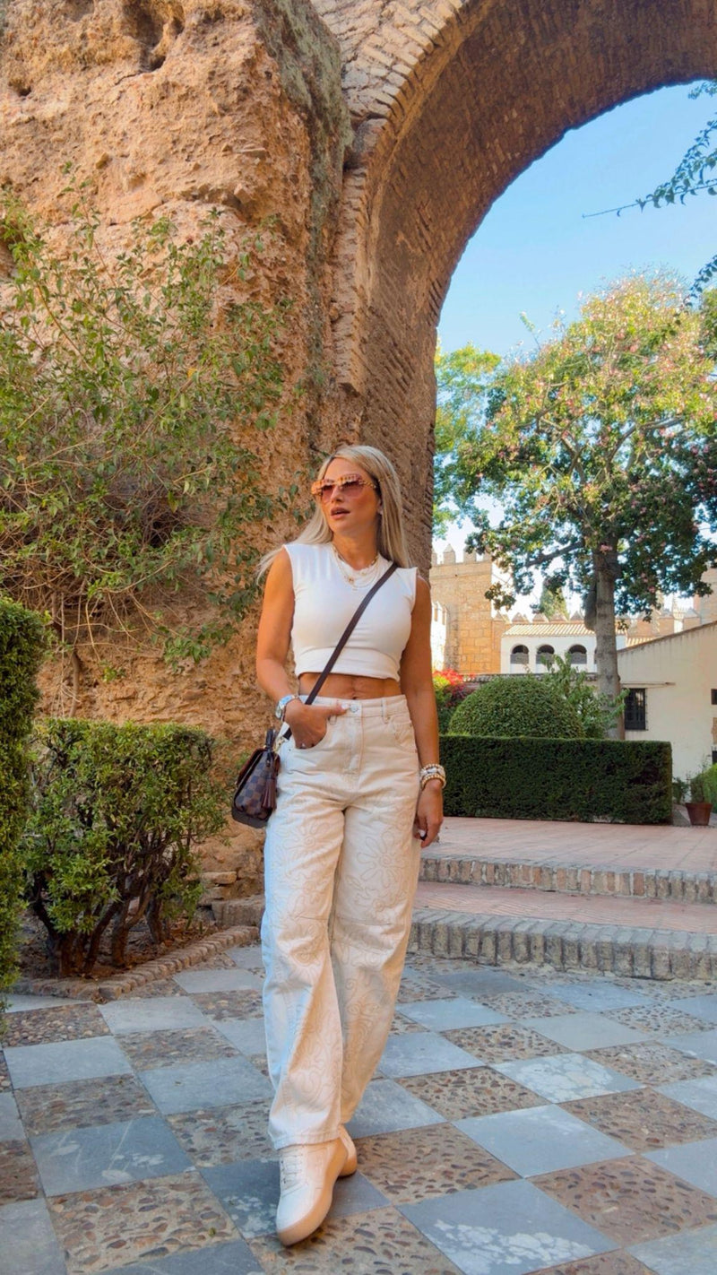 5114 Embroidered detail barrel pants