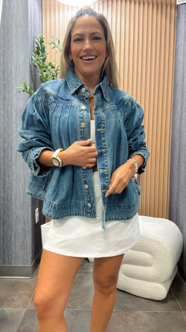2823 Pleated denim jacket