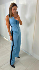 6142 Vneck vest and high rise sides contrast denim pants set