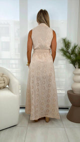 4228 Eyelet senses maxi dress